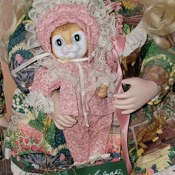 Bob Timberlake Goebel Collectible Abby Liz Musical Doll Designed by Bette Ball - Picture 6 of 10